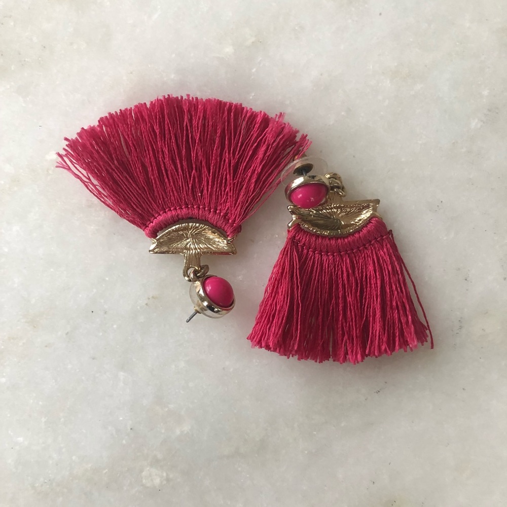 Stylish pink tassel earrings